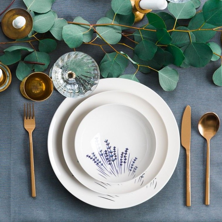 24-osainen posliininen ruokailusetti, valkoinen/sininen