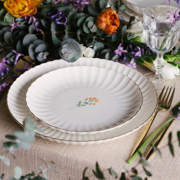 27-osainen posliininen ruokailusarja, valkoinen/kultainen