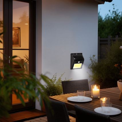 Aigostar - LED-seinäaurinkovalaisin anturilla LED/13W/5,5V 6500K IP65