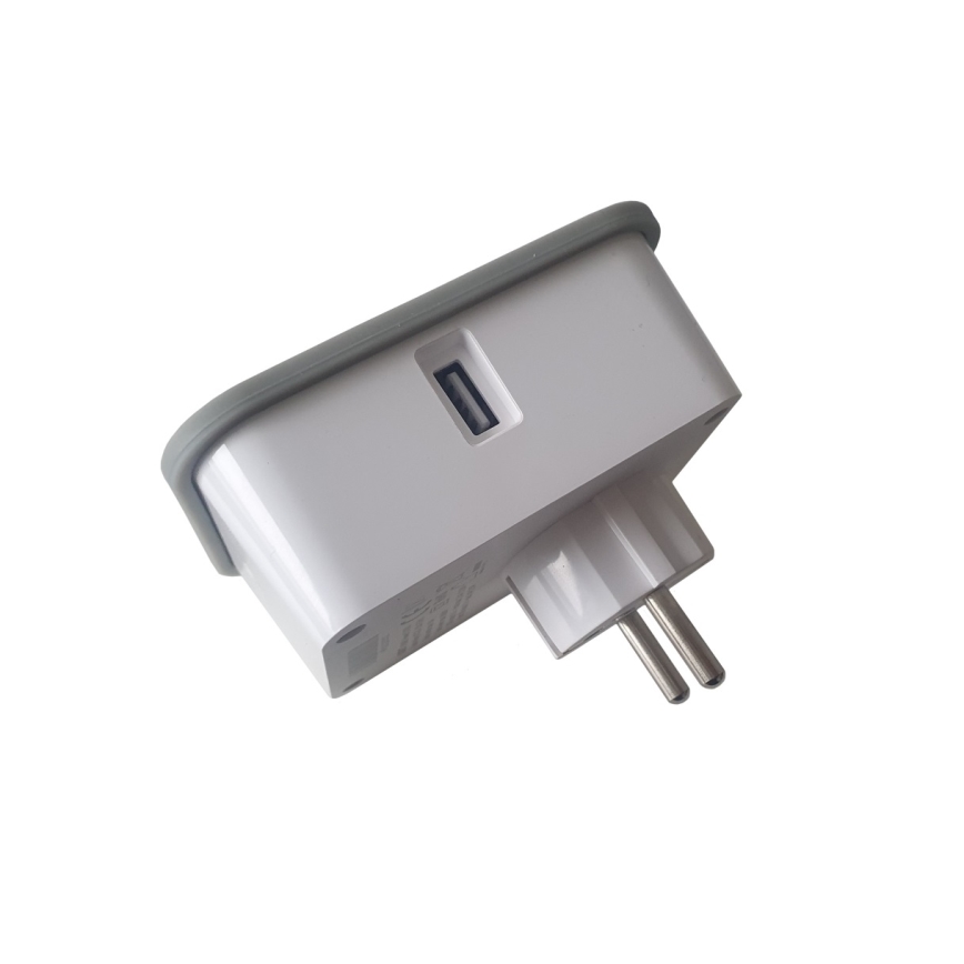 Älykäs pistoke kulutusmittarilla 3680W/230V + 2xUSB/12W/5V Wi-Fi