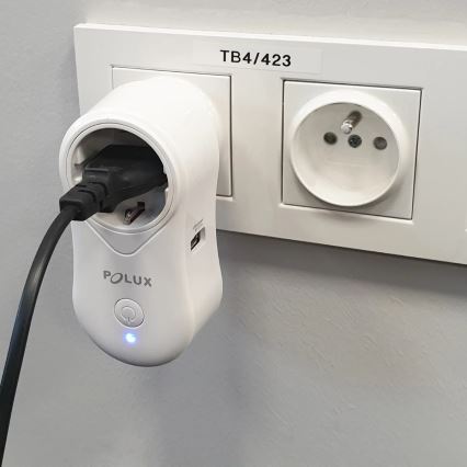 Älykäs pistoke SMART 3400W/230V Wi-Fi Tuya + USB SCHUKO