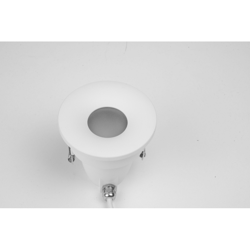 Azzardo AZ5389 - Kylpyhuoneen upotettu valo ROMOLO 1xGU10/50W/230V IP65 valkoinen