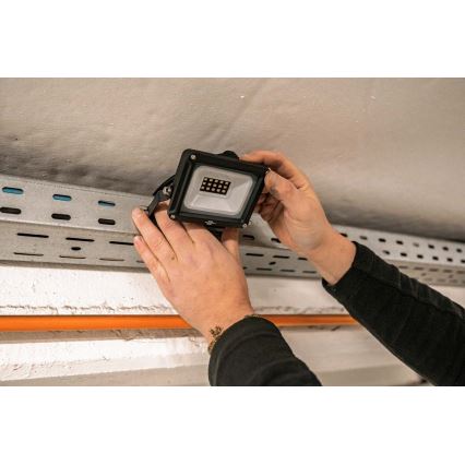 Brennenstuhl - LED-ulkovalonheitin LED/10W/230V 6500K IP65
