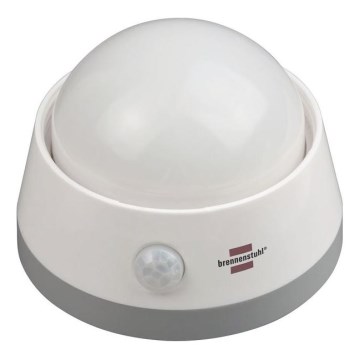 Brennenstuhl - LED-yövalo anturilla pohybu LED/3xAA 3000K