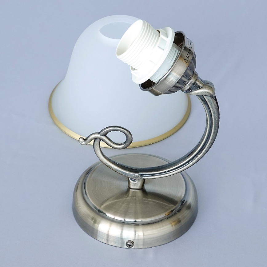 Brilagi - Seinävalaisin NOSTALGIA 1xE27/60W/230V