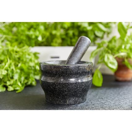 Cole&Mason - Graniittihuhmare survimella GRANITE halkaisija 18 cm graniitti/musta