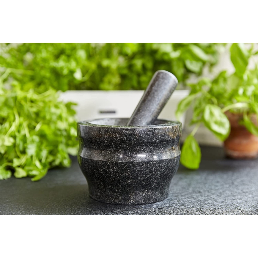 Cole&Mason - Graniittihuhmare survimella GRANITE halkaisija 18 cm graniitti/musta