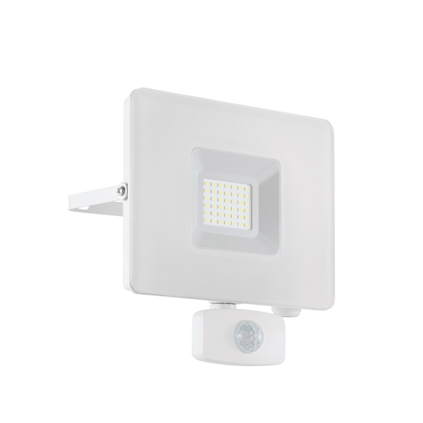 Eglo 33158 - LED-valonheitin anturilla FAEDO 3 LED/30W/230V IP44