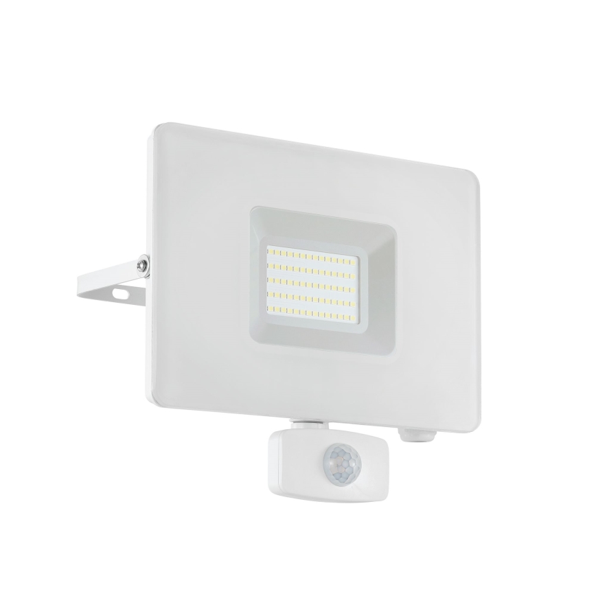 Eglo 33159 - LED-valonheitin anturilla FAEDO 3 LED/50W/230V IP44