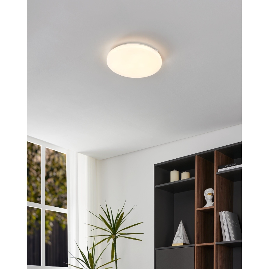 Eglo - LED-kattovalaisin liiketunnistimella LED/15,5W/230V 3000K halkaisija 33 cm valkoinen