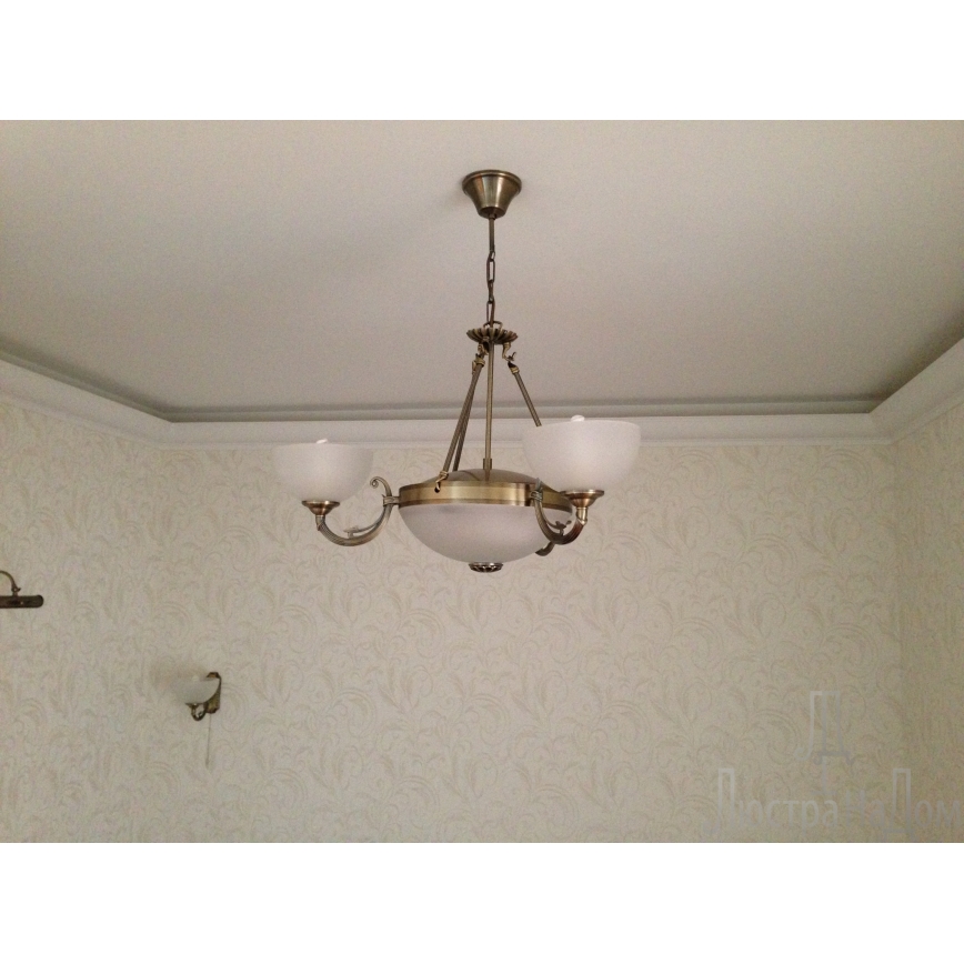 EGLO 82748 - Kattokruunu SAVOY 3xE14/40W + 2xE27/60W