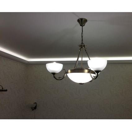 EGLO 82748 - Kattokruunu SAVOY 3xE14/40W + 2xE27/60W