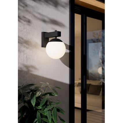 Eglo - Ulkoseinävalaisin 1xE27/40W/230V musta IP44