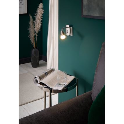 Eglo - Pistorasia LED-valo 1xGU10-LED/3W/230V