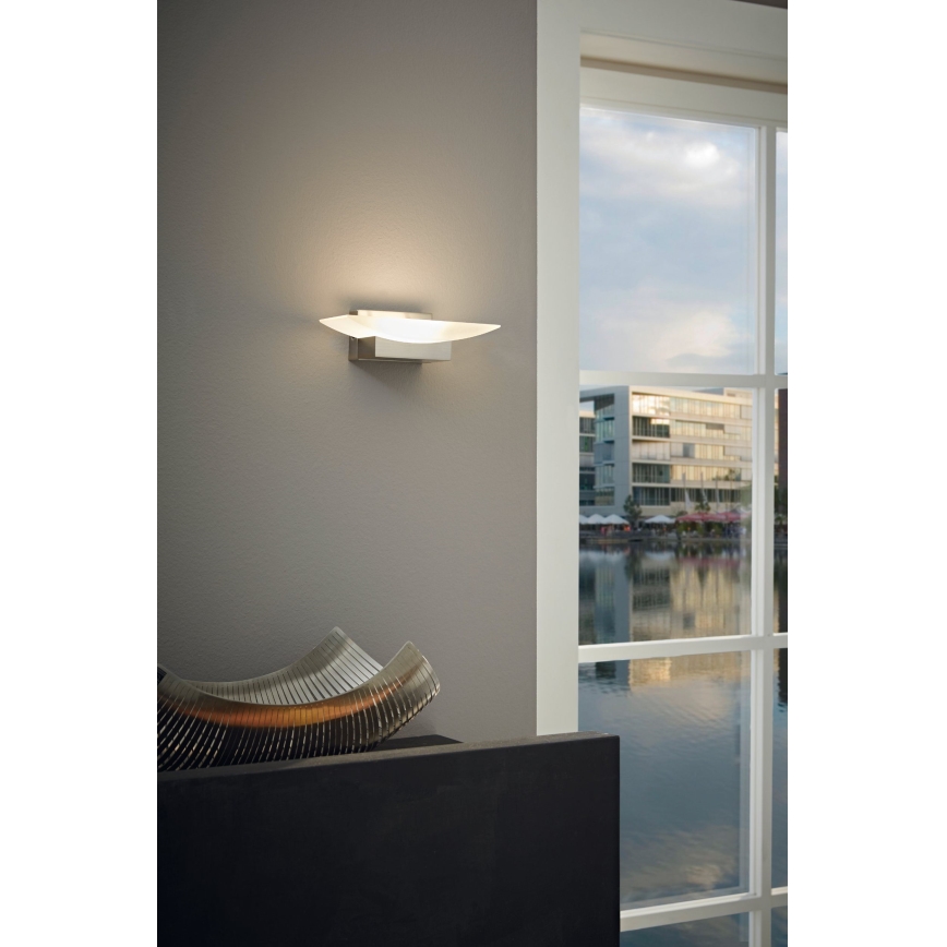 Eglo 96037 - LED-seinävalaisin METRASS 1xLED/5,6W/230V