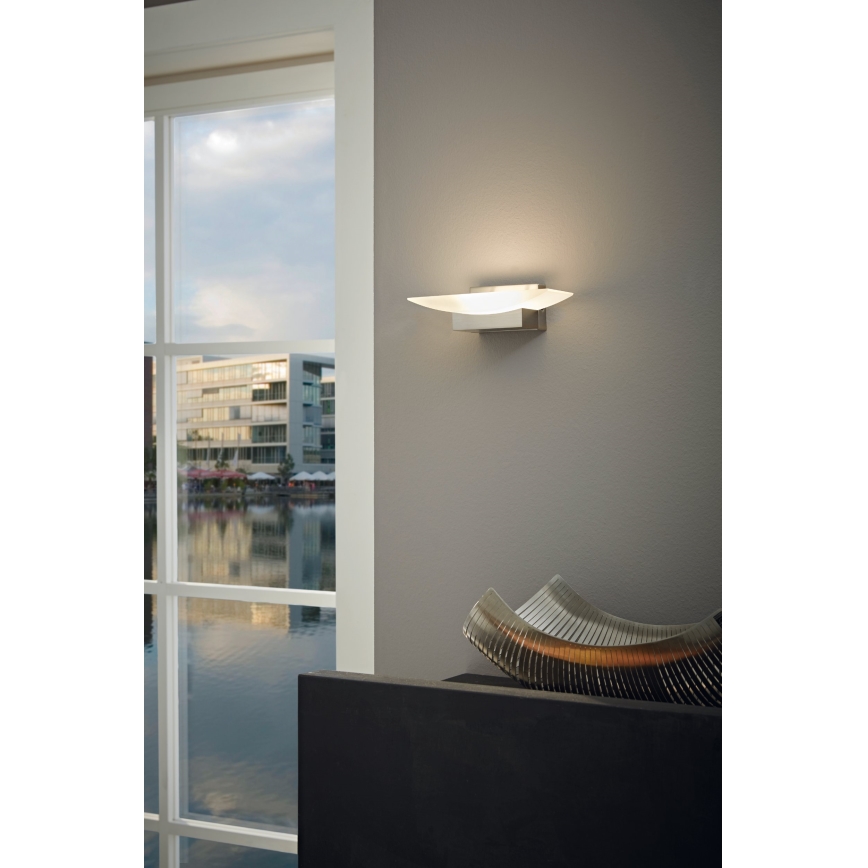 Eglo 96038 - LED-seinävalaisin METRASS 1xLED/5,6W/230V
