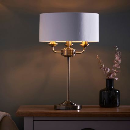 Endon 98932 - HIGHCLERE pöytälamppu 3xE14/18W/230V valkoinen/messinki, halkaisija 32 cm