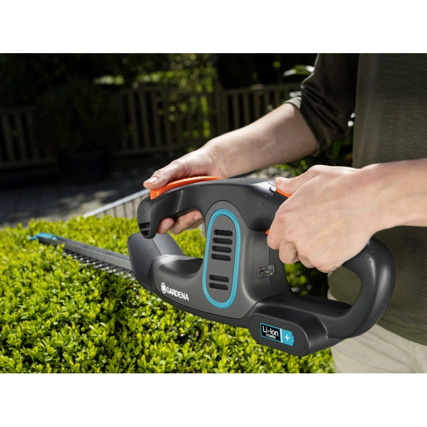 Gardena - Langaton pensasleikkuri EASYCUT 14,4V 2000 mAh