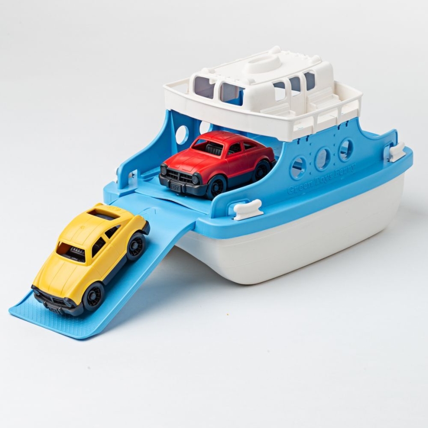 Green Toys - Lautta autoilla valkoinen/sininen