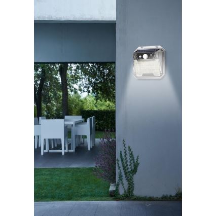 LED aurinkokenno seinävalaisin anturilla LED/3W/5,5V IP65