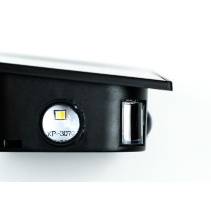LED aurinkokenno seinävalaisin anturilla LED/2W/5V IP54