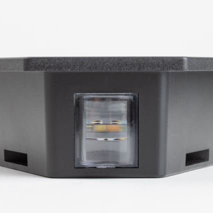 LED aurinkokenno seinävalaisin anturilla LED/2W/5V IP54