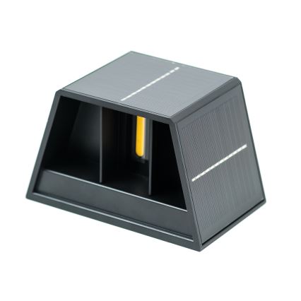 LED aurinkokenno seinävalaisin anturilla LED/2W/5V IP54