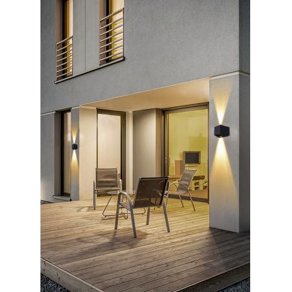 LED aurinkokenno seinävalaisin anturilla LED/2W/5V IP54