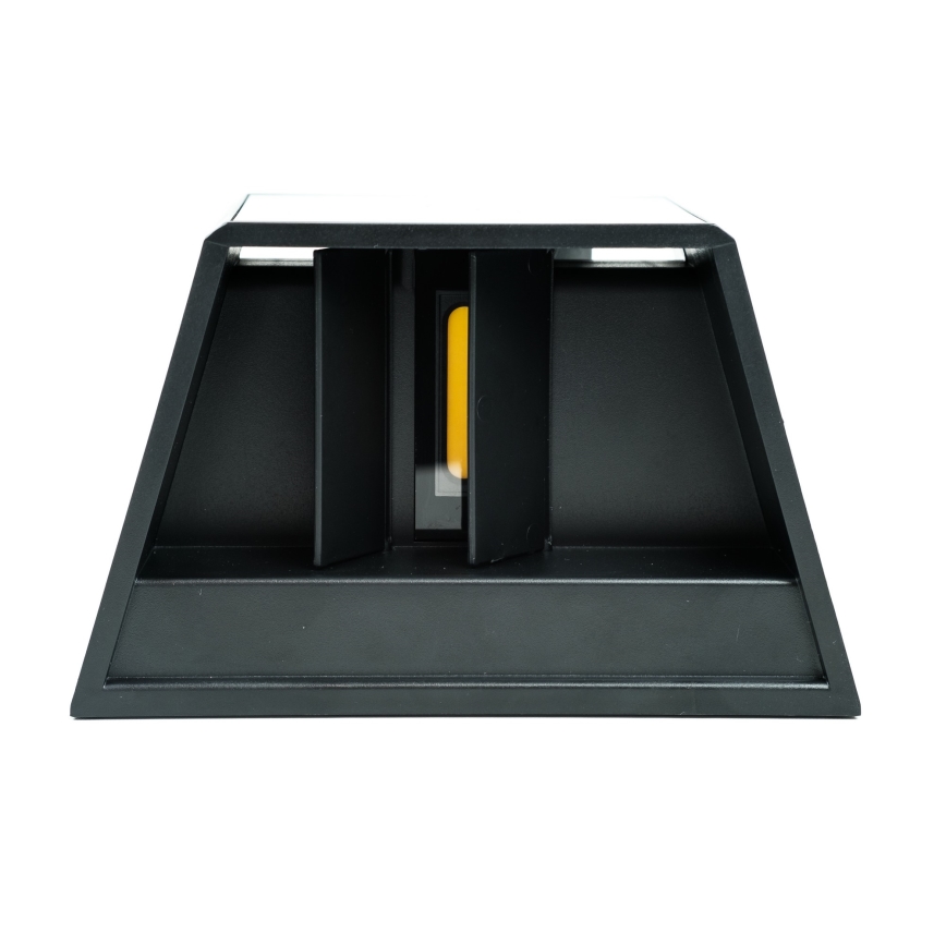 LED aurinkokennoseinävalaisin anturilla LED/2W/5V IP54 1300 mAh