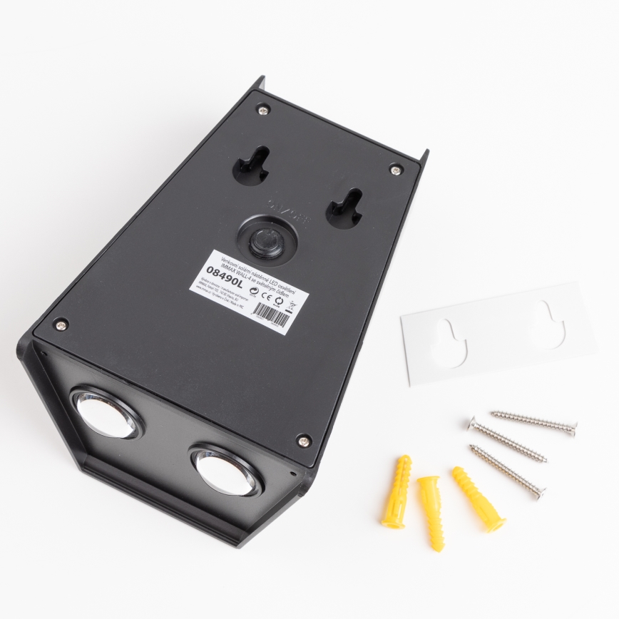 LED aurinkokenno seinävalaisin anturilla LED/2W/5V IP54