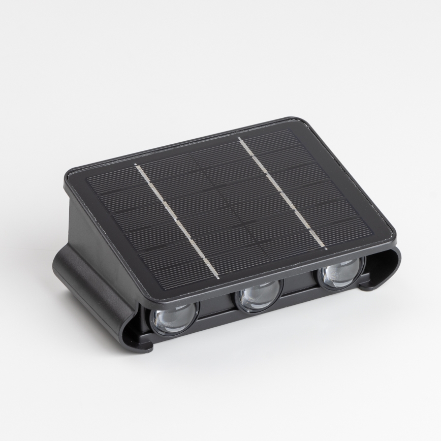 LED aurinkokenno seinävalaisin anturilla LED/2W/5V IP54