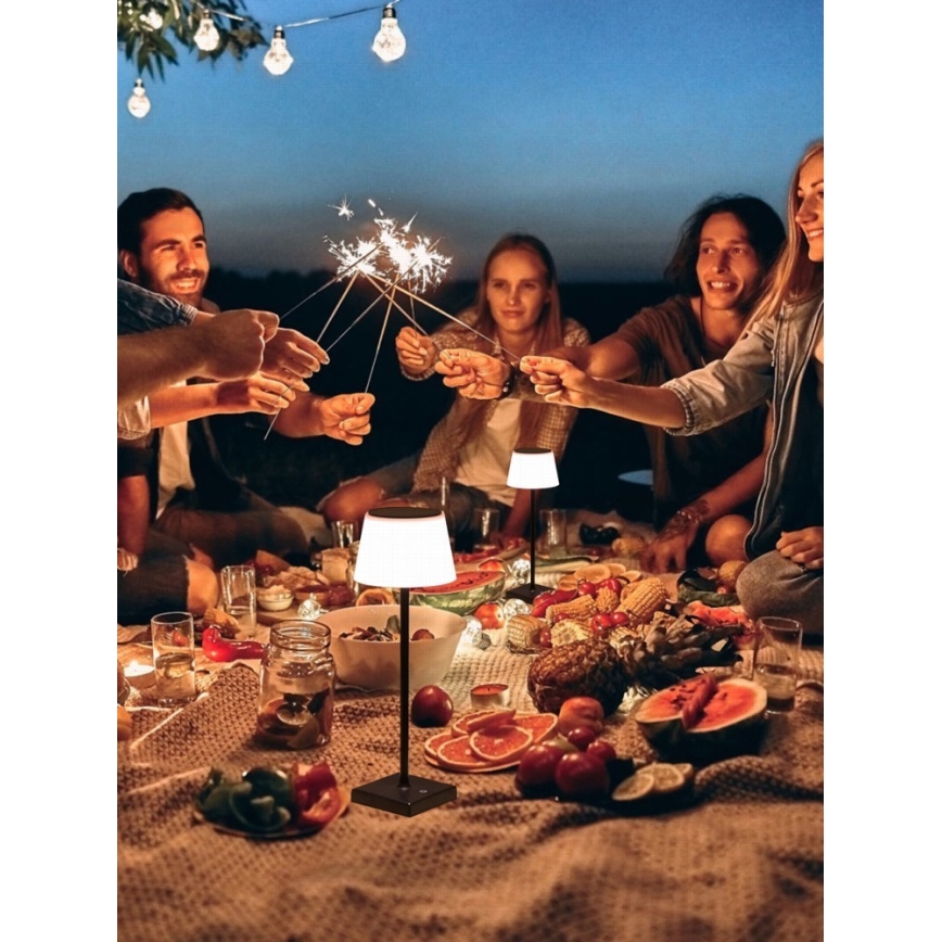LED himmennettävä ulkokäyttöön tarkoitettu aurinkokennovalo anturilla LED/4W/5V IP44 3600 mAh