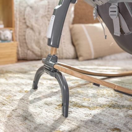 Ingenuity - Lasten värisevä lepotuoli melodialla EVERY SEASON WESLEY 3xC harmaa