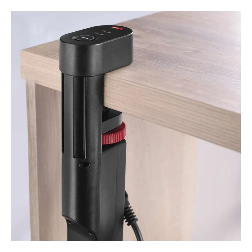 Jatkojohto kanssa attachment to pöytä 3Z + 3xUSB 1,5m musta