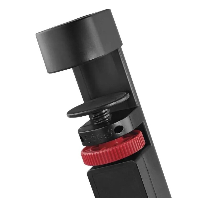 Jatkojohto kanssa attachment to pöytä 3Z + 3xUSB 1,5m musta