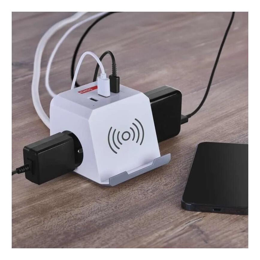 Jatkojohto kuutio langattomalla latauksella QI 2Z +2xUSB-A+1xUSB-C 2m valkoinen