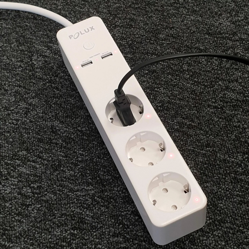 Jatkojohto SMART kytkimellä 1,5m + 2xUSB/Wi-Fi Tuya SCHUKO