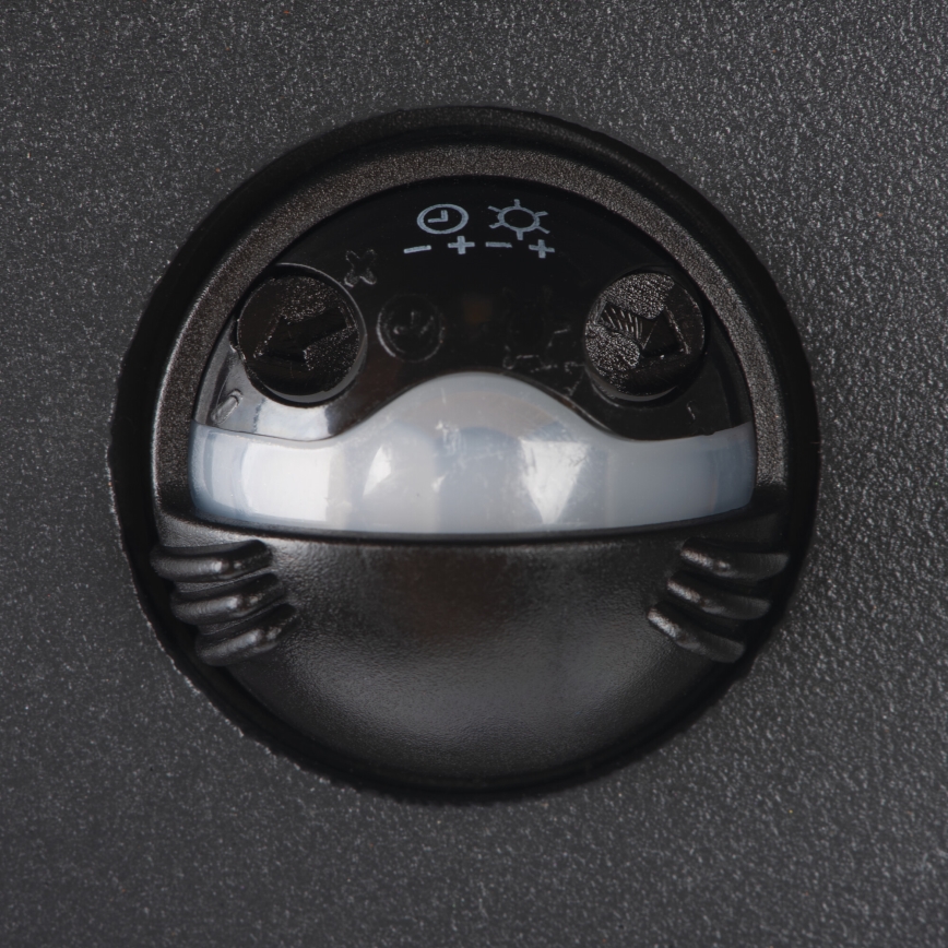 LED-ulkoseinävalaisin anturilla REKA LED/7W/230V IP54, antrasiitinvärinen, kulmikas