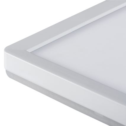 LED-kattovalaisin kylpyhuoneeseen AZPO LED/12,3W/230V IP54 valkoinen