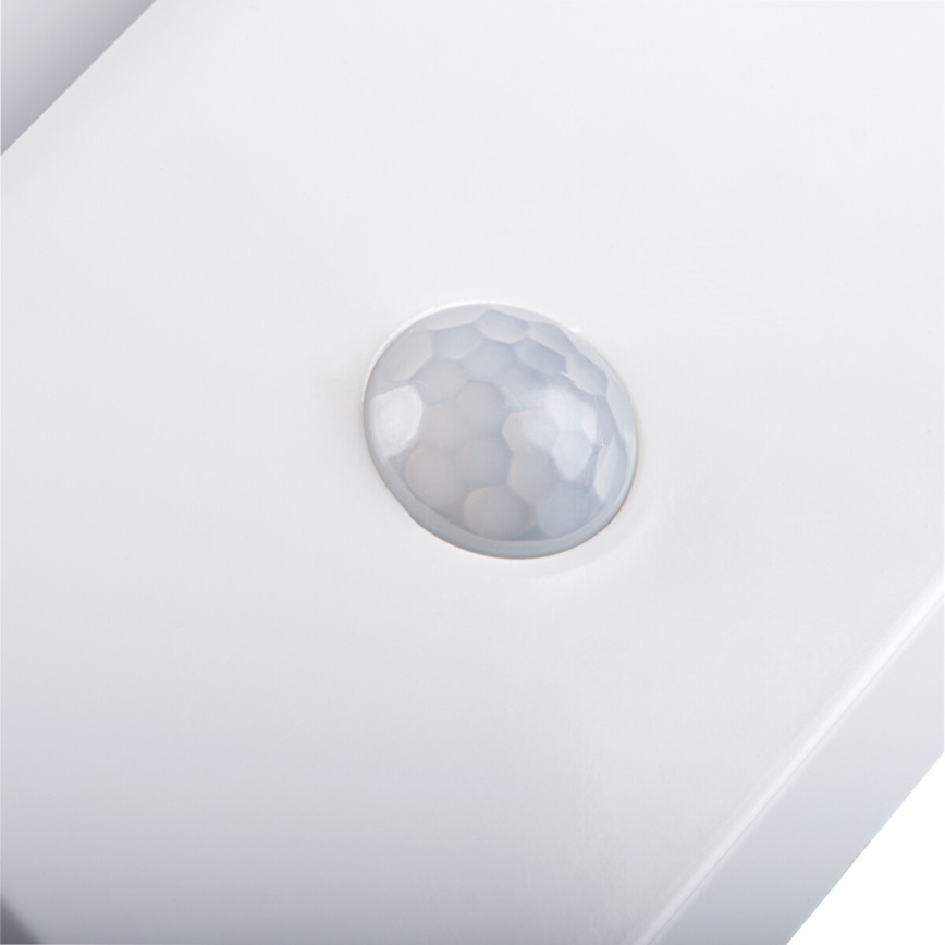 Kanlux 37392 - LED Sisäänrakennettu valo liike- ja hämärätunnistimella IRS LED/0,3W/3xAAA IP54 valkoinen