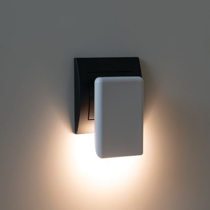 Kanlux 37394 - LED-yövalo hämäräanturilla pistorasialle ORISA LED/0,28W/230V valkoinen
