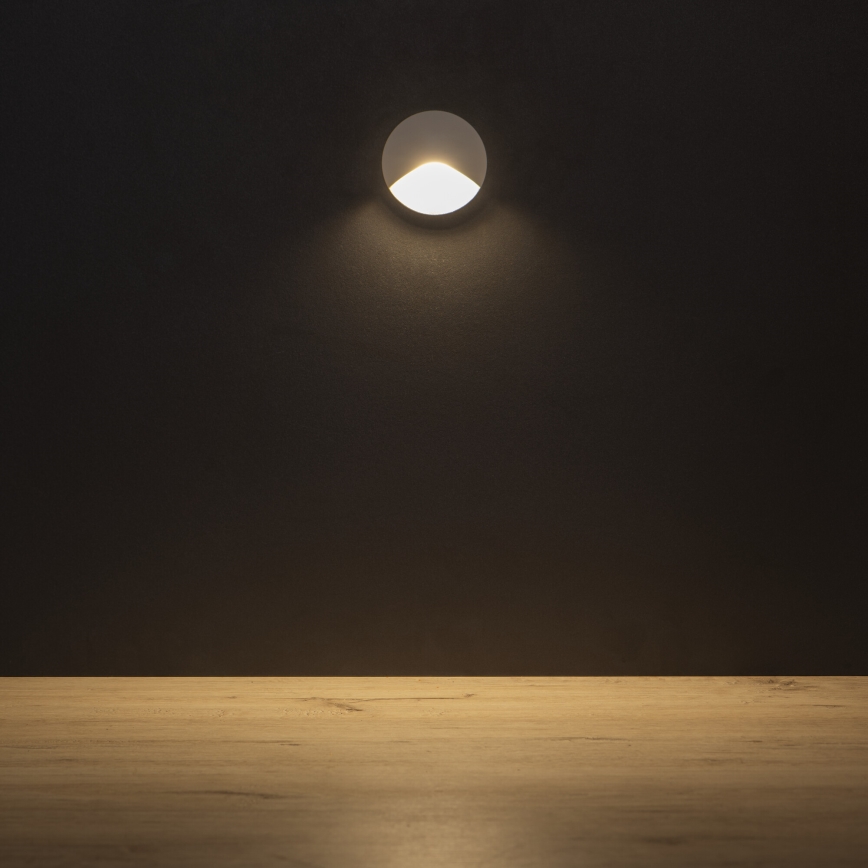 LED-askelvalaisin EXIN LED/2,5W/230V 3000K IP65 valkoinen, pyöreä