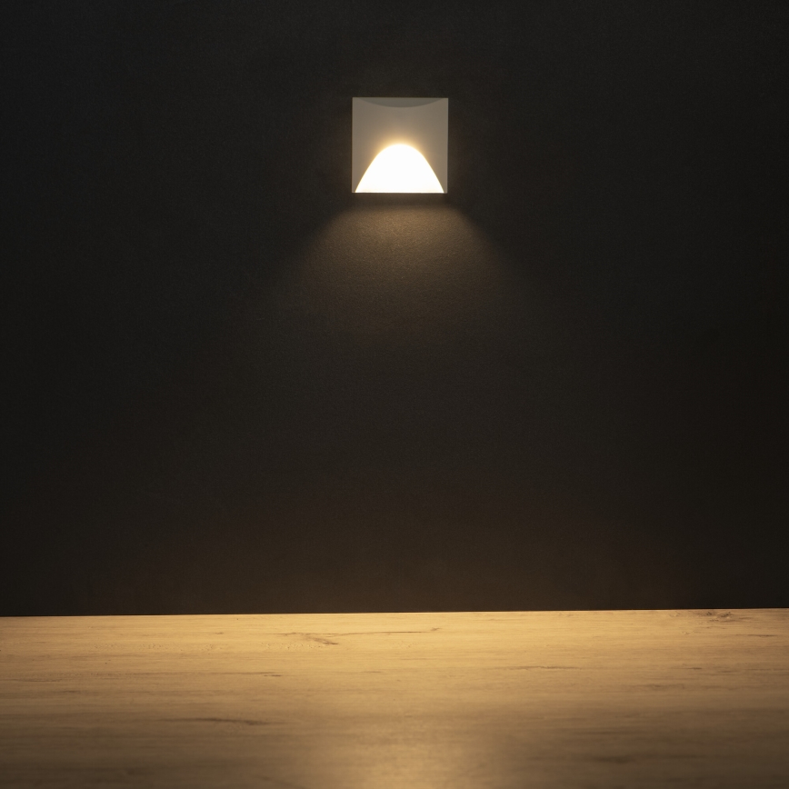 LED-porrasvalaisin EXIN LED/2,5W/230V 3000K IP65 valkoinen neliömäinen