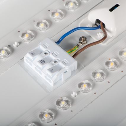 LED-kattovalaisin LINCEA LED/30/38/45W/230V 3000/4000/6500K IK08 IP40
