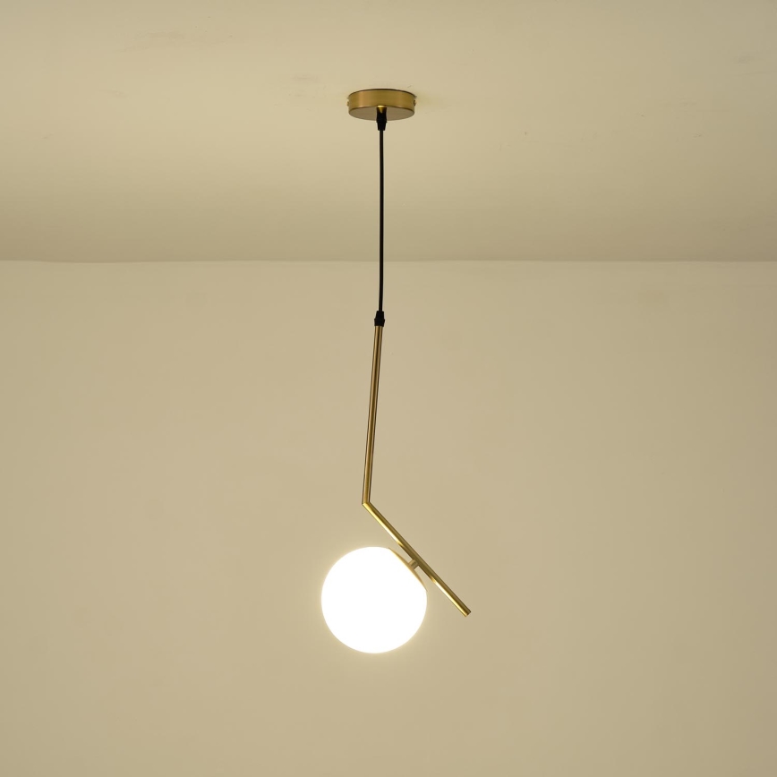 Kattokruunu johdossa 1xE27/40W/230V messinki