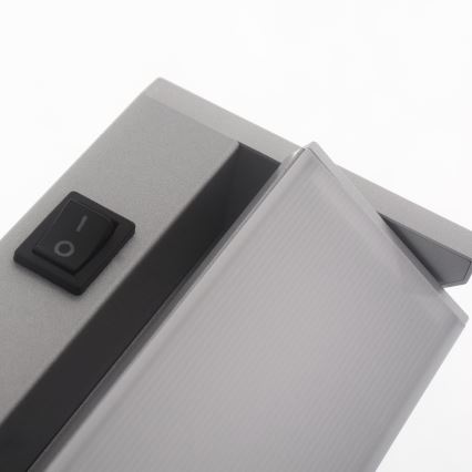 Keittiökaappien alla oleva LED-valo LED/10W/230V hopea