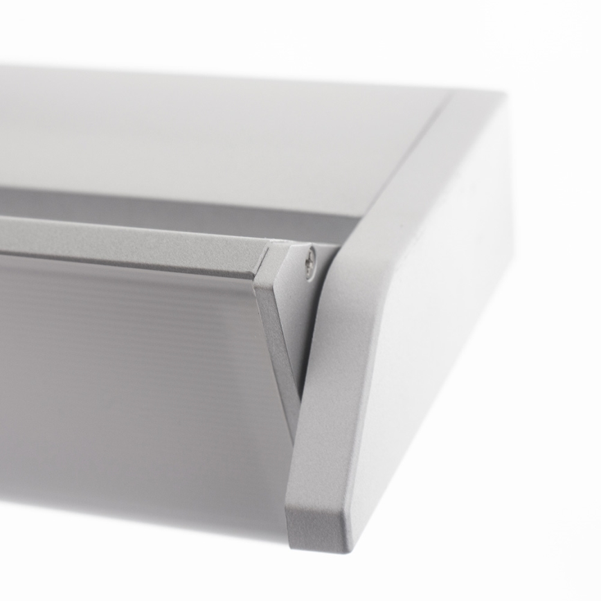 Keittiökaappien alla oleva LED-valo LED/15W/230V hopea