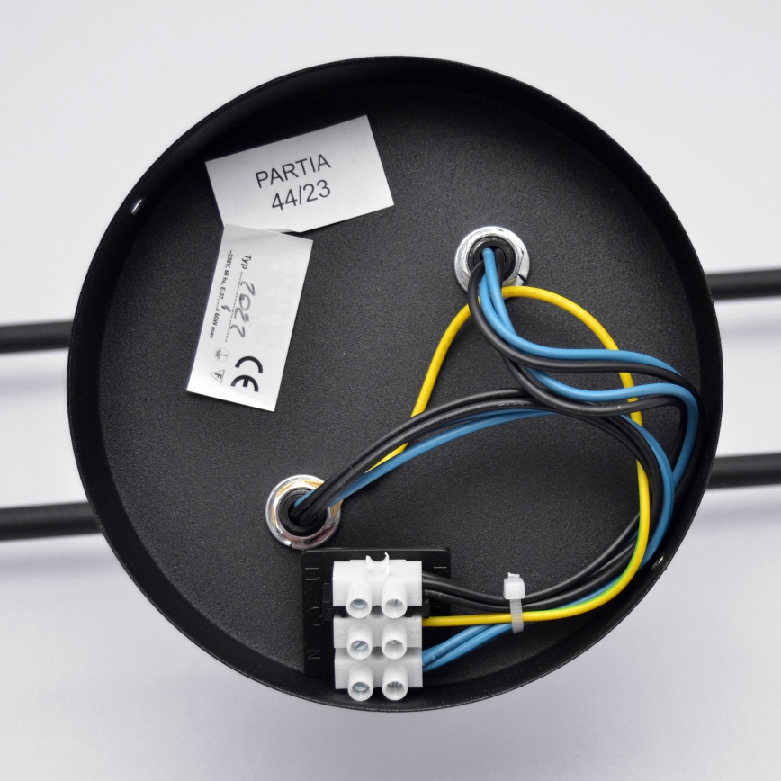Kiinteä LED-kattokruunu CAMBRIDGE 4xE27/8W/230V musta