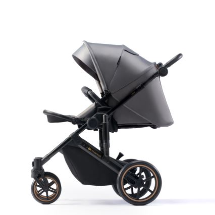 KINDERKRAFT SELECT - Yhdistelmärattaat 3in1 PRIME 2 Premium Shadow harmaa + turvaistuin