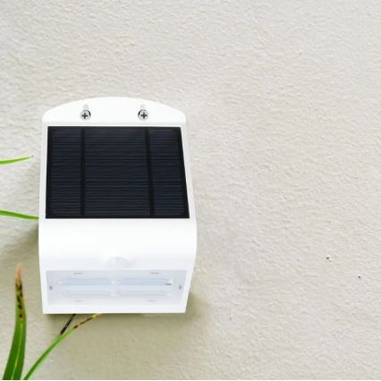 LED aurinkokenno seinävalaisin anturilla LED/3W/3,7V 3000/4000K IP65 valkoinen